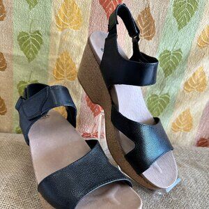 Earth Women's Khaya Kella Leather Cork Wedge Sandals 10m